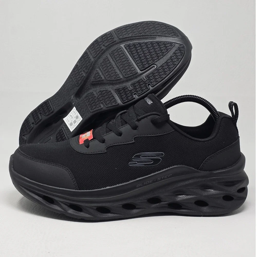 Skechers Glide-Step Men 8.5 Wide Fit Black Sneakers 66733WMCBBK Memory Foam New